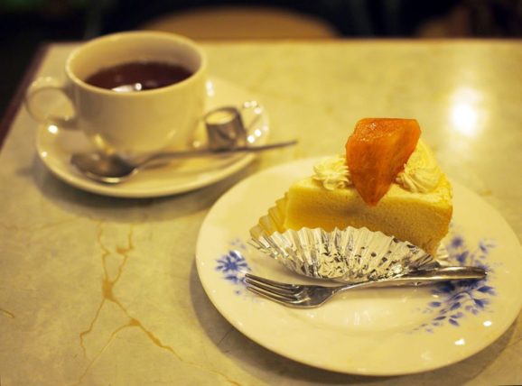 純喫茶ヒスイのケーキセット