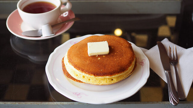 食事と喫茶寿・ホットケーキと紅茶