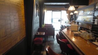 珈琲屋ロビン・店内全景