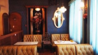 喫茶&グリル 幸の屋店内