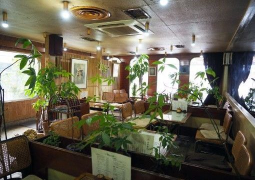 純喫茶まるき店内