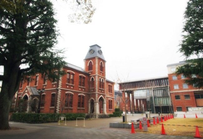 同志社大学・彰栄館全体図