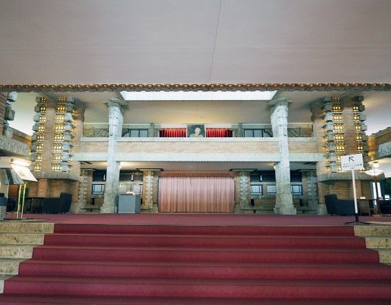 帝国ホテル中央玄関・ライトの写真