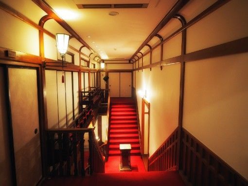 長楽館・御成の間への階段
