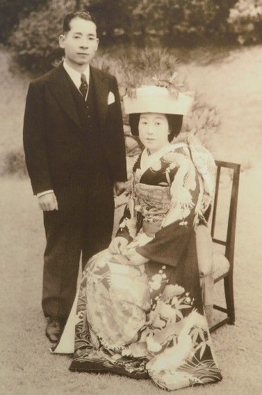 まんぷくモデルの安藤夫妻結婚写真