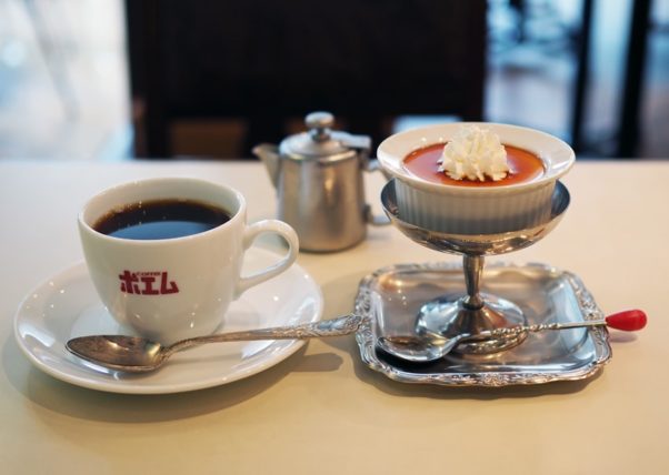 喫茶博物館珈琲ポエムのコーヒーとプリン