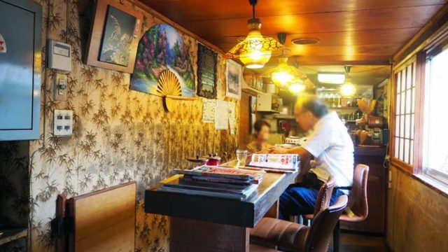 珈琲館シャルムの客席