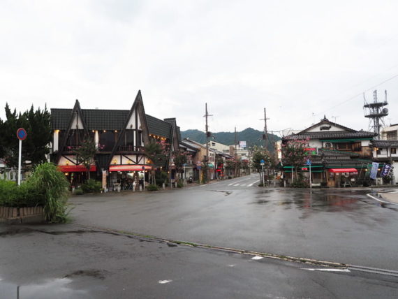 宮津駅前の珈琲館サイホンと富田屋