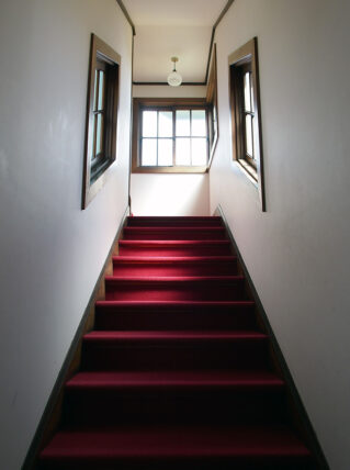 旧平賀邸・階段