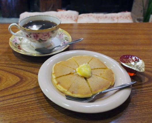 珈琲紀行カクタニのホットケーキセット