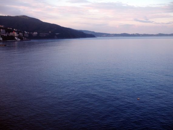 部屋から見える海