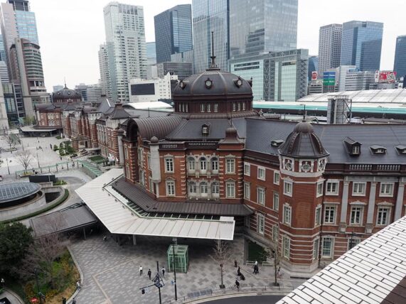 KITTEから見た東京駅