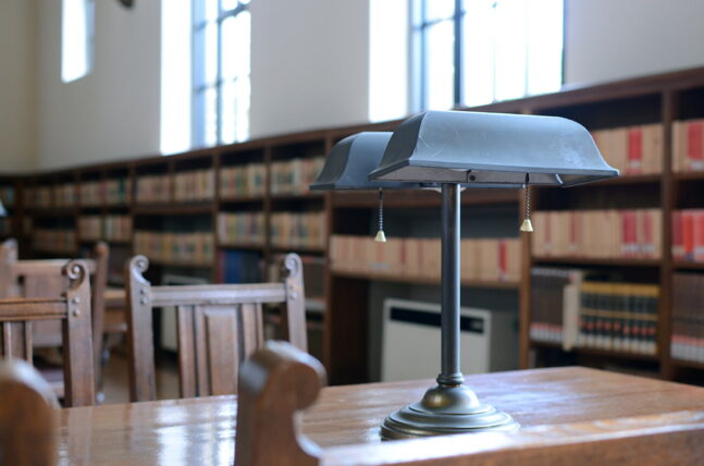 神戸女学院・図書館の席