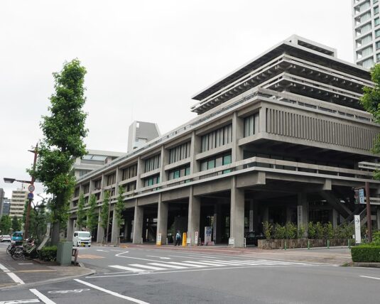 香川県庁舎東館・全景